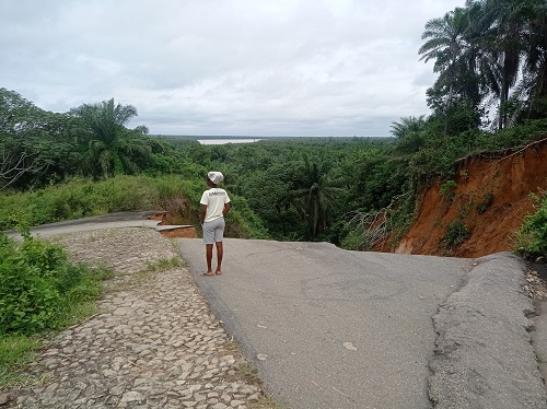 Esuk Mba beach road